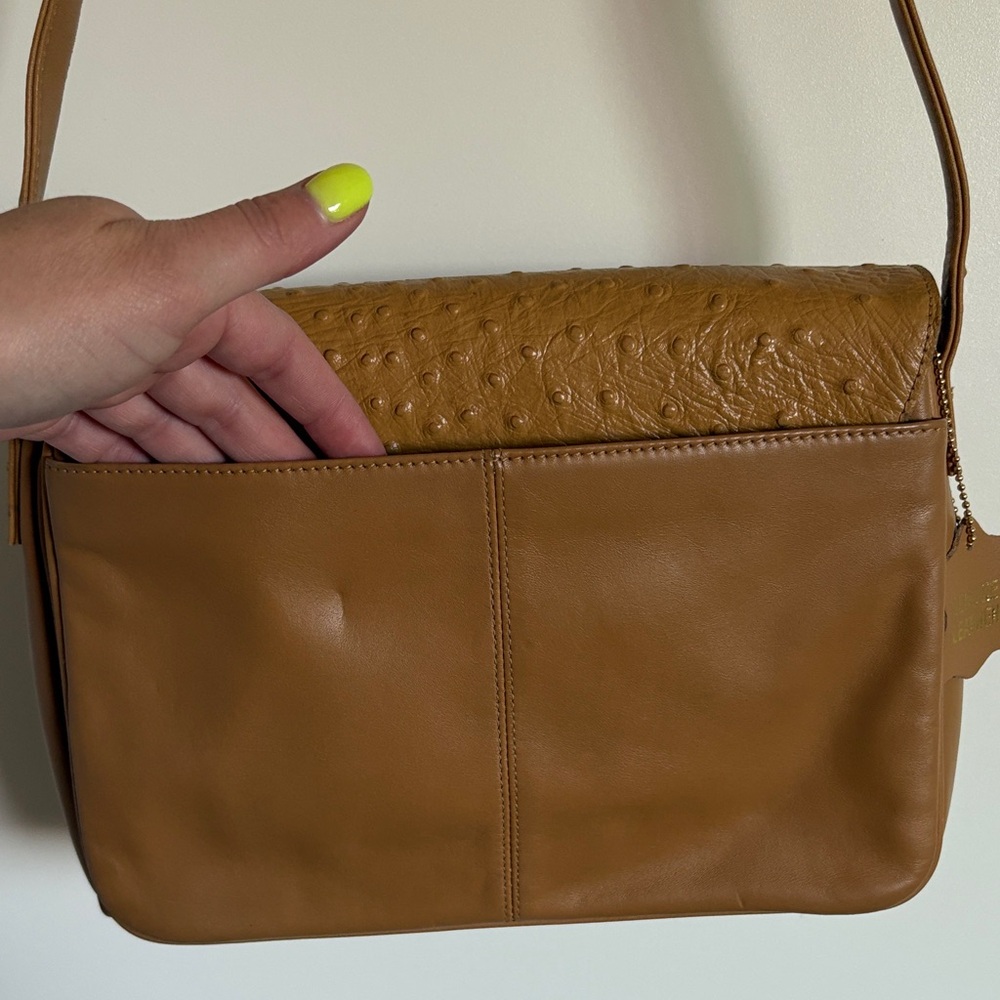 Giani Bernini Tan Crossbody Bag - Picture 6 of 7